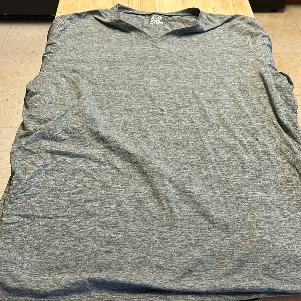 32 Cool V Neck
